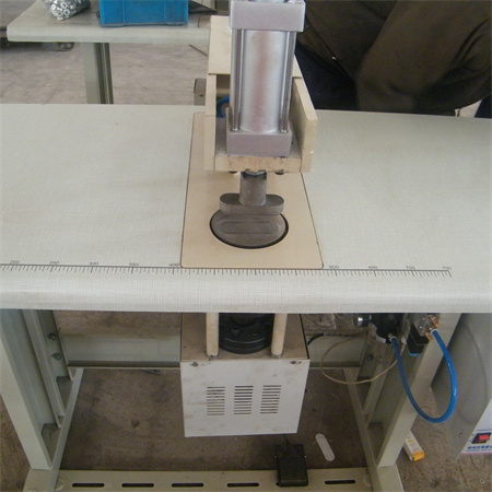 hydraulinen täysautomaattinen CNC-putkilävistyskone putkirei'ityskone