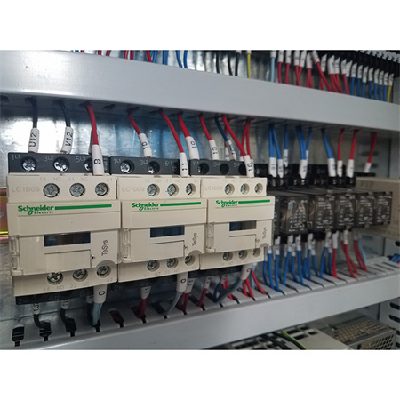 Tehdashintainen hydraulinen portin leikkauskone Täysautomaattinen CNC-kääntötyyppinen arkinleikkuukone