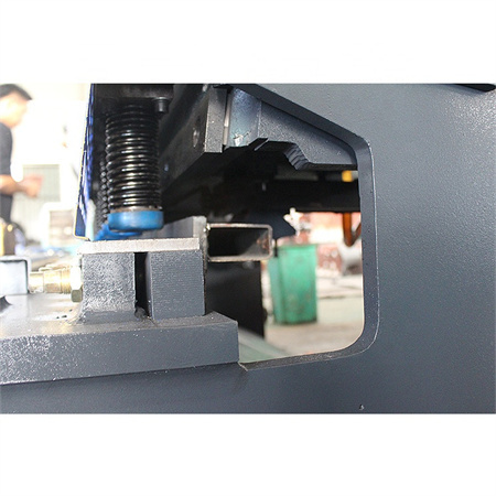 Automaattinen hydraulinen giljotiinileikkauskone levylevyjen leikkaamiseen